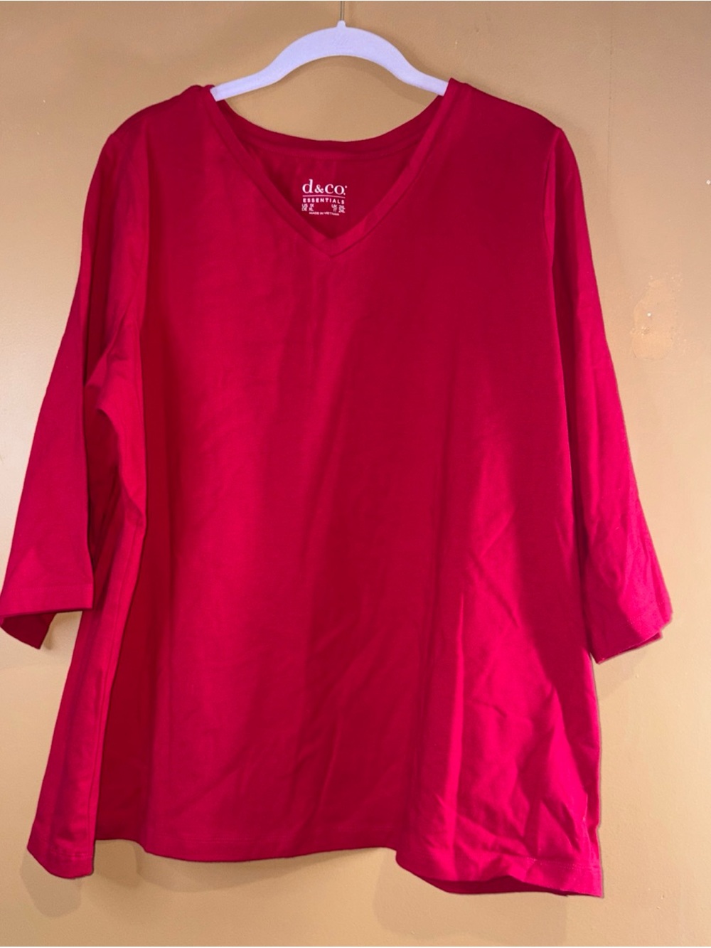 HV796 Dark Red - 3/4 Sleeve - V-Neck Shirt / Top - Size 1X Denim & CO - Picture 3 of 5